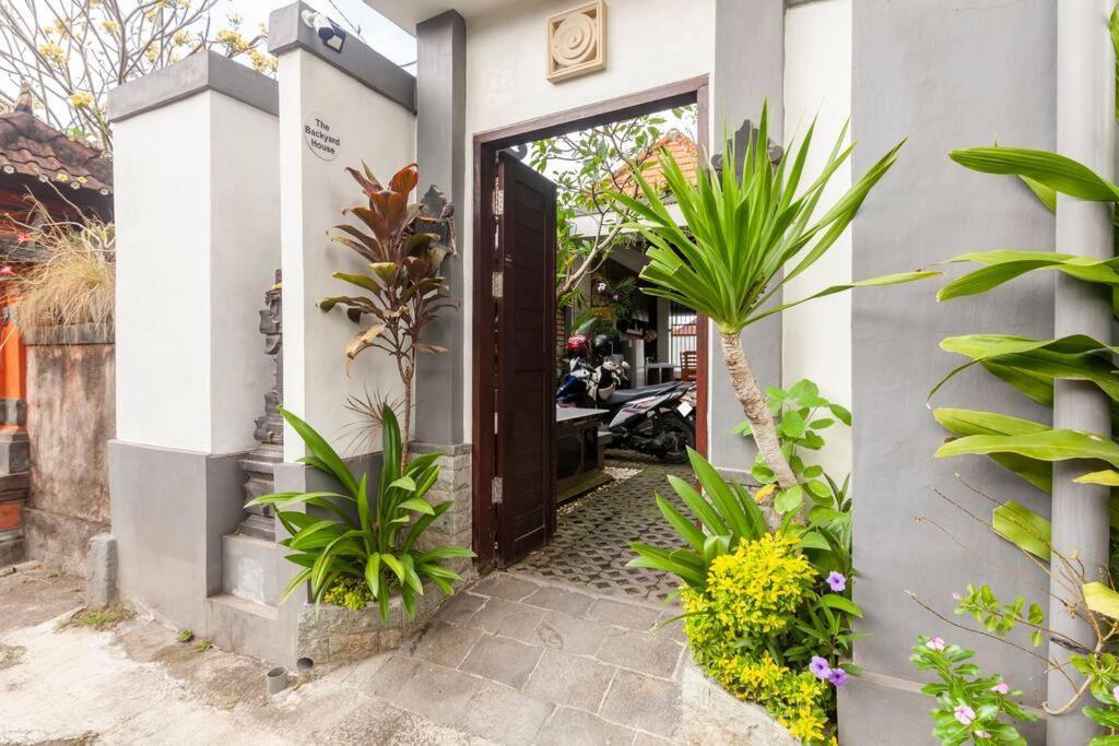 Hotel The Backyard House Selemadeg Exterior foto