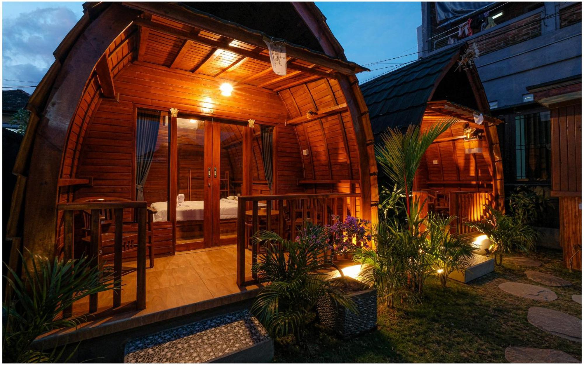 Hotel The Backyard House Selemadeg Exterior foto