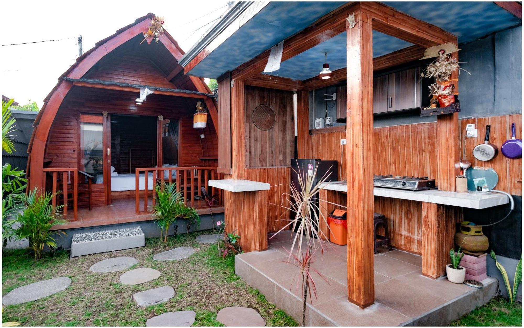 Hotel The Backyard House Selemadeg Exterior foto