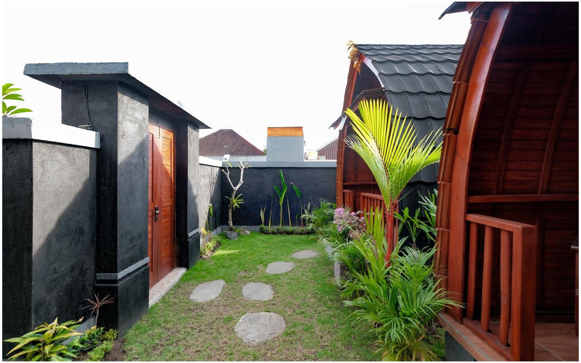 Hotel The Backyard House Selemadeg Exterior foto